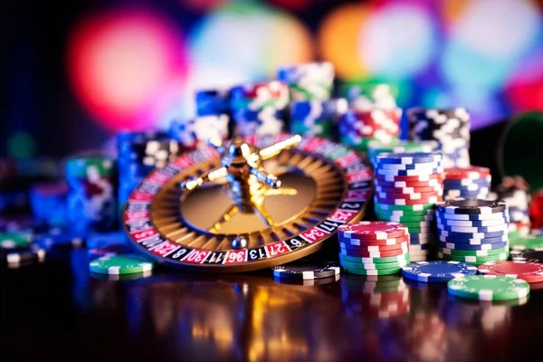 wow99 mobile app interface showing live-dealer tables and sportsbook markets